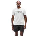 HOKA CORE LOGO CTN SS TEE เสื้อยืดทีเชิ๊ตผู้ชาย - Rev Online