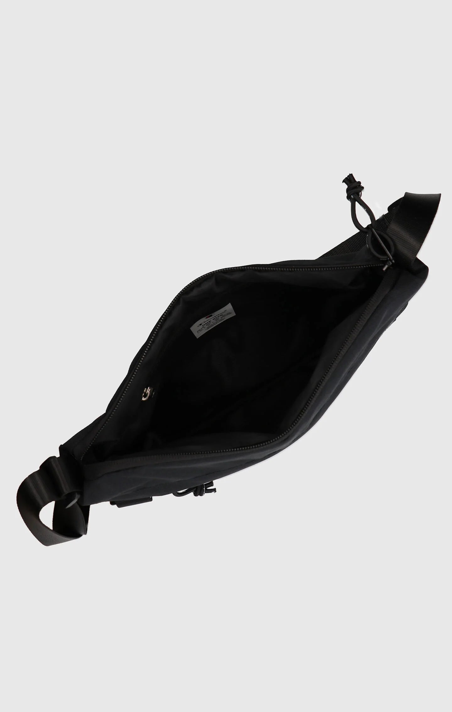 CHAMPION SHOULDER BAG กระเป๋าสะพายสำหรับทั้งชายและหญิง