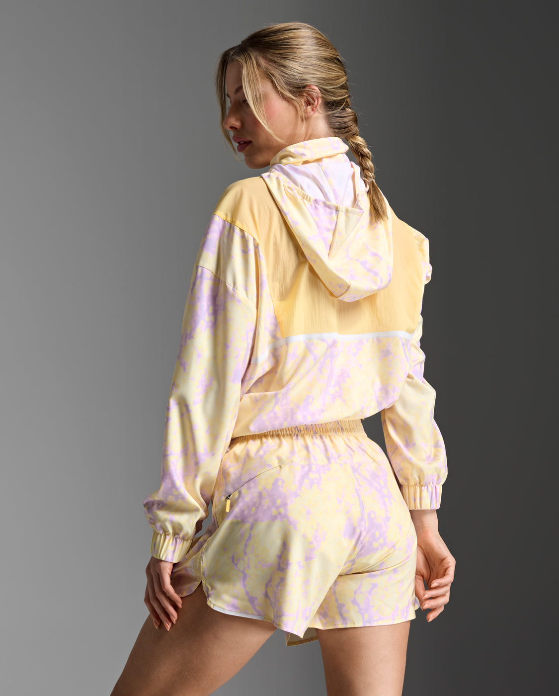 2XU-AERO SHEER WINDBREAKER Women