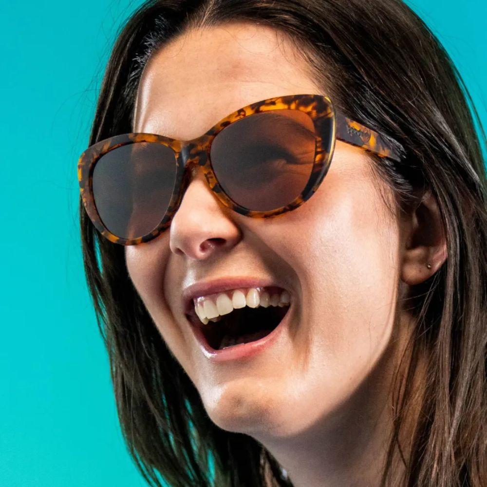 GOODR GLAM G GOODR แว่นตากันแดดสำหรับผู้ชายและผู้หญิง - Rev Online