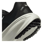 NIKE VOMERO 18 WIDE รองเท้าวิ่งถนนผู้ชาย - Rev Online