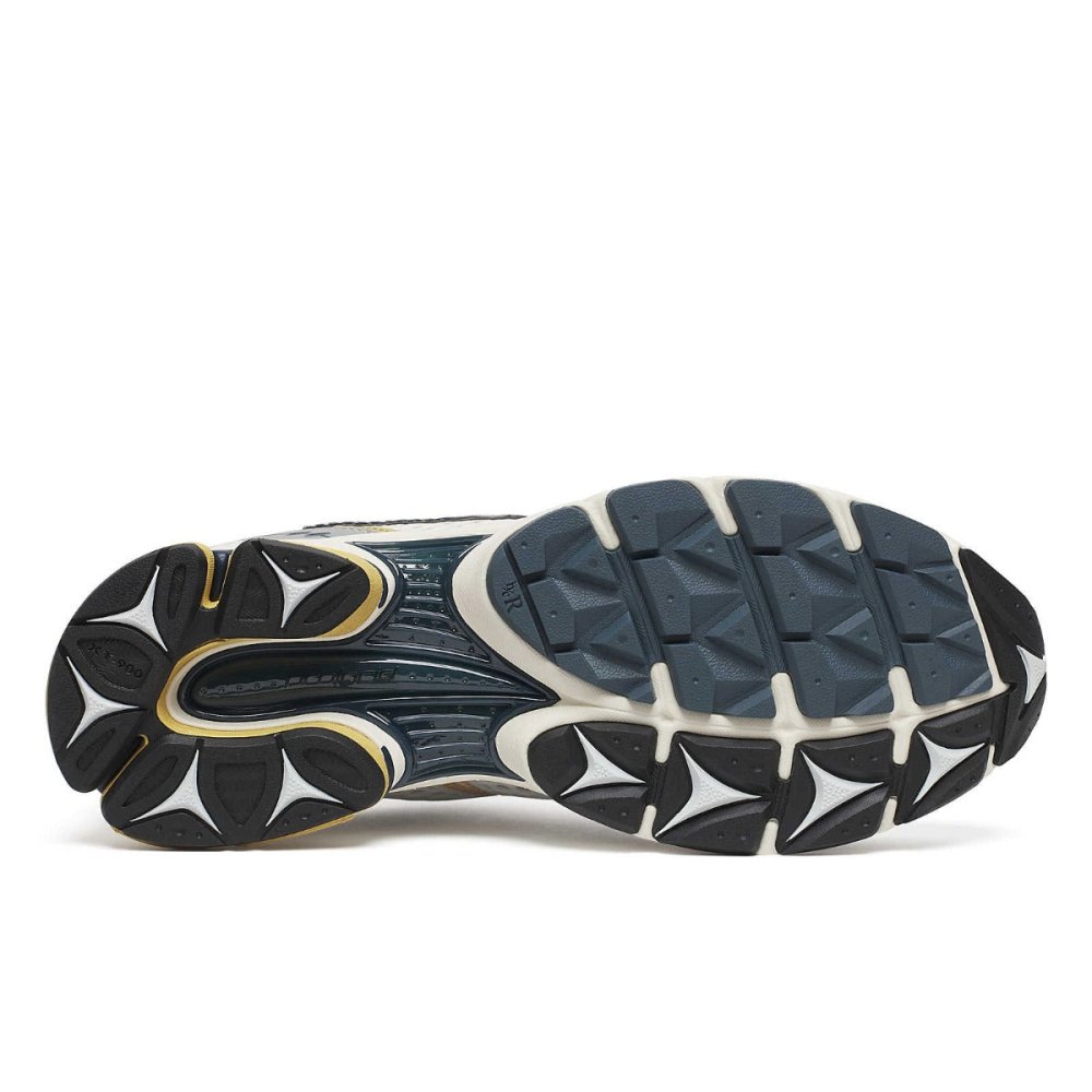 SAUCONY - PROGRID TRIUMPH 4 Unisex - Rev Online